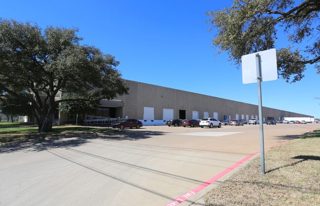 More details for 2007 Royal Ln, Dallas, TX - Industrial for Lease
