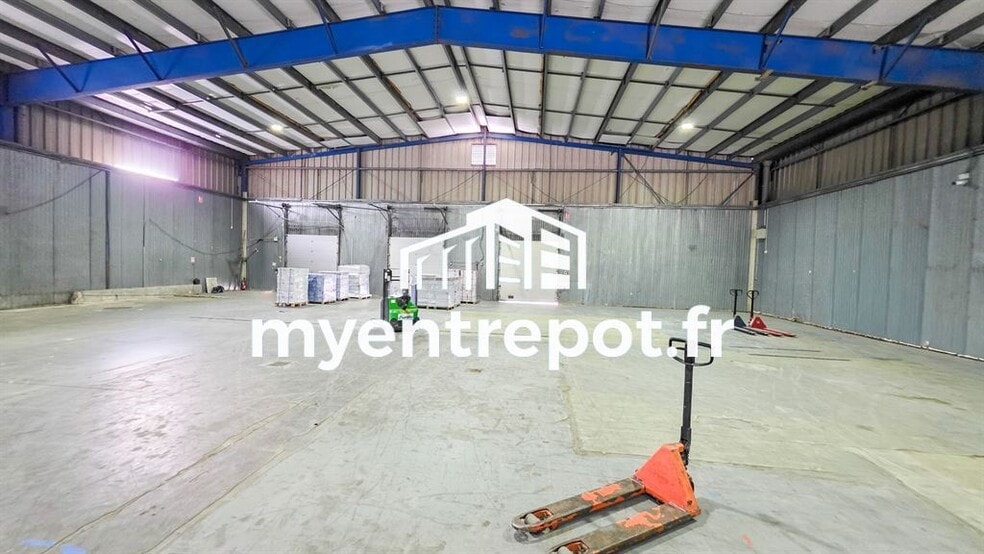 Avenue De Rome, Vitrolles for lease - Building Photo - Image 3 of 4