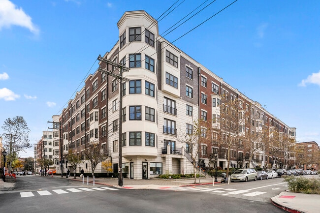 More details for 1200 Grand St, Hoboken, NJ - Multifamily for Sale