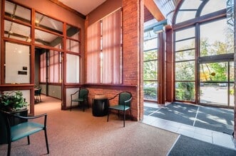 151 New Park Ave, Hartford, CT for lease Interior Photo- Image 1 of 3