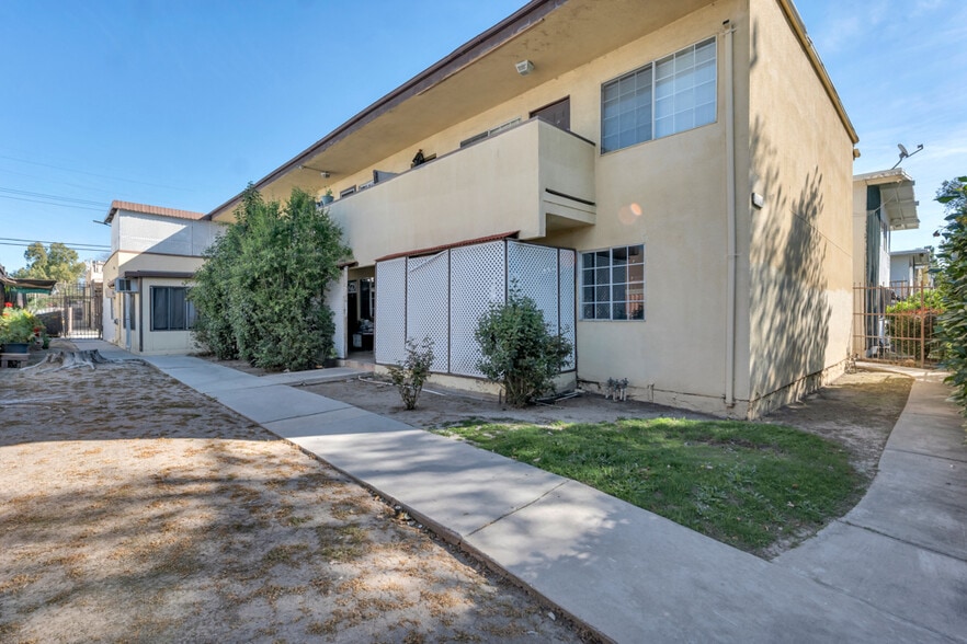 17945 Roscoe Blvd, Northridge, CA for sale - Building Photo - Image 3 of 38