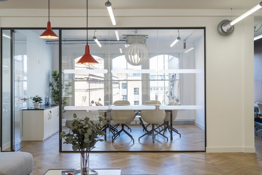 13 Northburgh St, Londres à vendre - Photo intérieure - Image 3 de 32