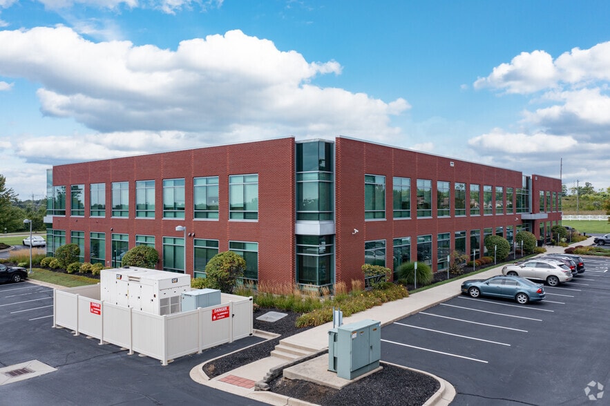 3420 Atrium Blvd, Franklin, OH à louer - Photo du bâtiment - Image 2 de 7