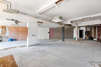 Plus de détails pour 29-31 Bridge St, Pinner - Commerce de détail à louer