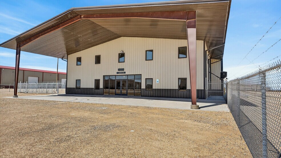 16510 W Basin St, Odessa, TX à louer - Photo du bâtiment - Image 3 de 99