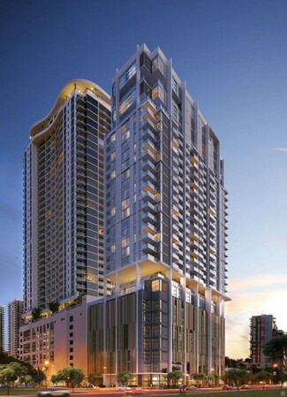 Plus de détails pour 1642 NE 1st Ave, Miami, FL - Vente au détail à louer