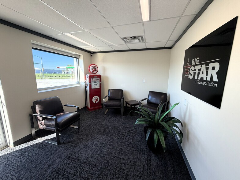 3299 N 7th St Tfwy, Kansas City, KS à vendre - Photo du bâtiment - Image 3 de 20