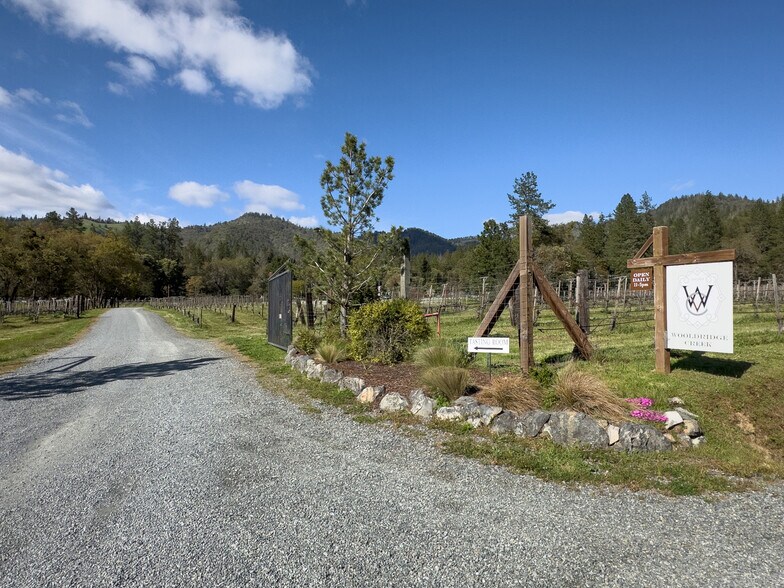 818 Slagle Creek Rd, Grants Pass, OR à vendre - Photo du bâtiment - Image 3 de 47