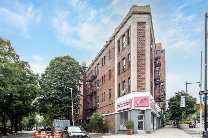 381-393 Flatbush Ave, Brooklyn, NY à vendre - Photo du bâtiment - Image 1 de 1