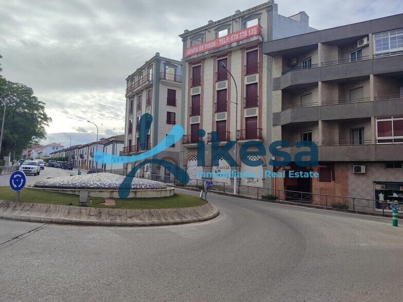 Retail in Torredonjimeno, Jaén for sale - Building Photo - Image 3 of 17