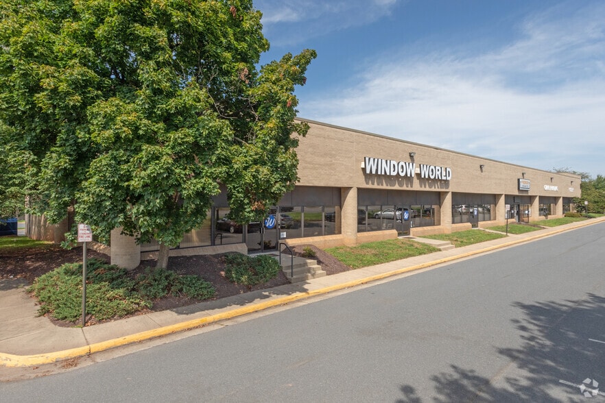 4116 Walney Rd, Chantilly, VA for lease - Primary Photo - Image 1 of 6
