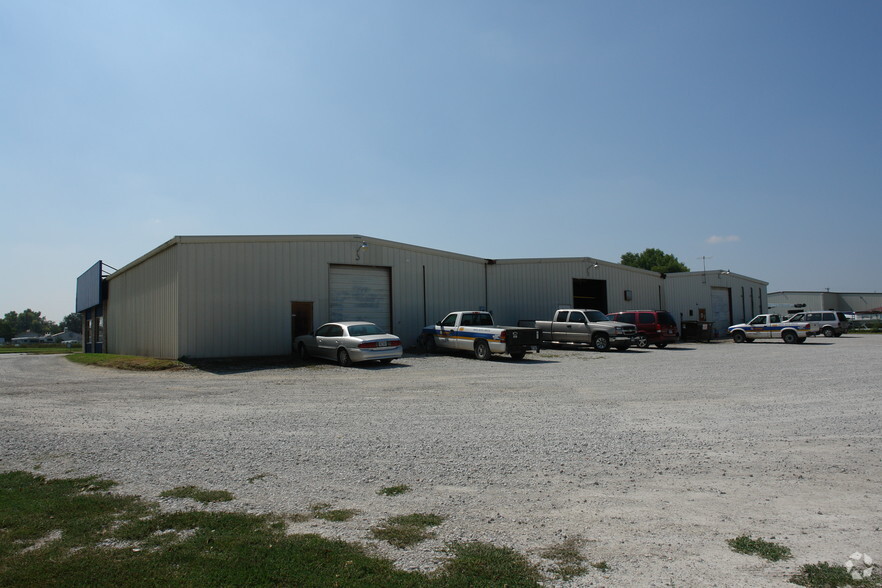 3630 Cornhusker Hwy, Lincoln, NE for sale - Building Photo - Image 1 of 1