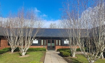 Bloomfieldhatch Ln, Reading for lease Building Photo- Image 1 of 3