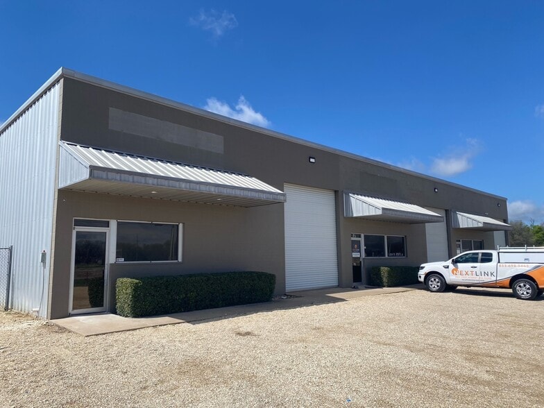 5809 N State Highway 6, Waco, TX for lease - Building Photo - Image 2 of 13