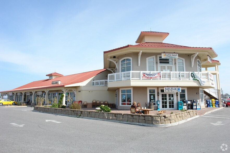 5 Via De Luna Dr, Gulf Breeze, FL à louer - Photo du bâtiment - Image 2 de 5