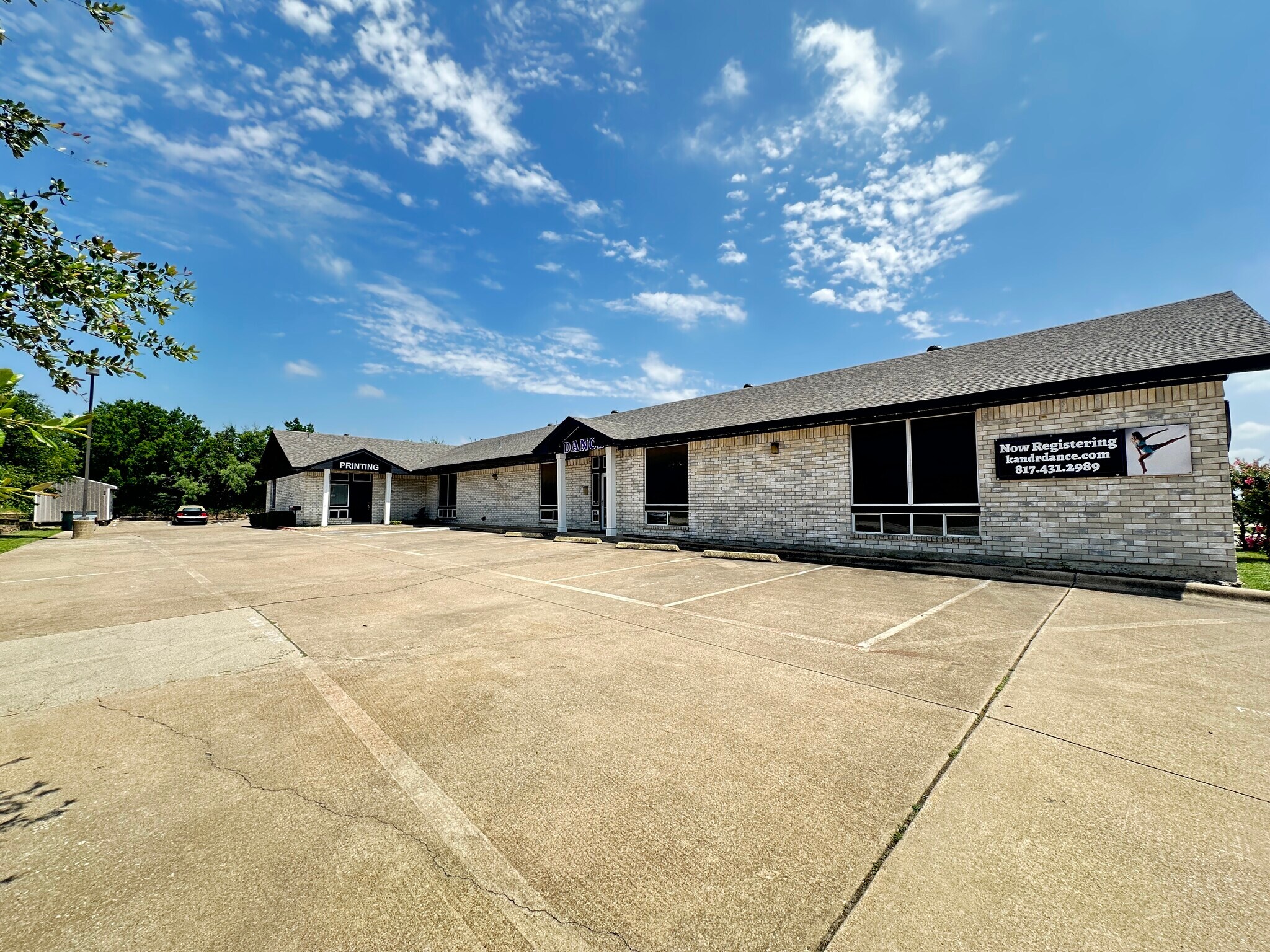 1337 S Main St, Keller, TX à vendre Photo du bâtiment- Image 1 de 11