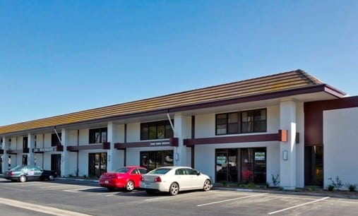 5558-5576 E La Palma Ave, Anaheim, CA à louer - Photo du bâtiment - Image 3 de 9