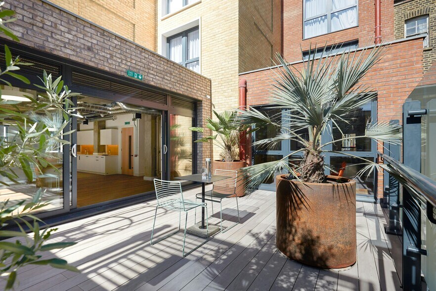 31-33 Prescot St, Londres à louer - Photo du bâtiment - Image 3 de 25