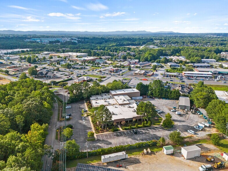 127 Tanner Rd, Greenville, SC à louer - Photo du bâtiment - Image 2 de 33