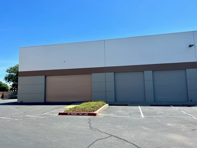 8511 Younger Creek Dr, Sacramento, CA for lease - Building Photo - Image 2 of 2