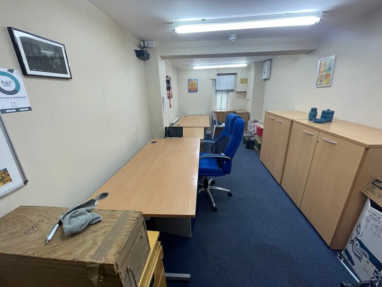 187 Lynchford Rd, Farnborough à louer - Photo du bâtiment - Image 3 de 6