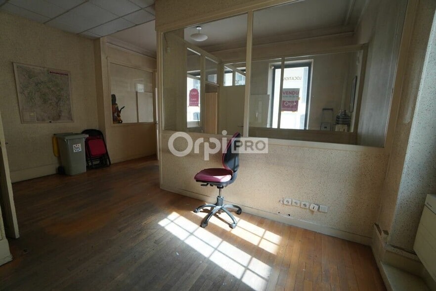 Office in Dijon for lease - Interior Photo - Image 3 of 7