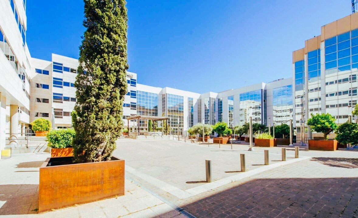 Calle de Julián Camarillo, 29, Madrid, Madrid for lease Building Photo- Image 1 of 5