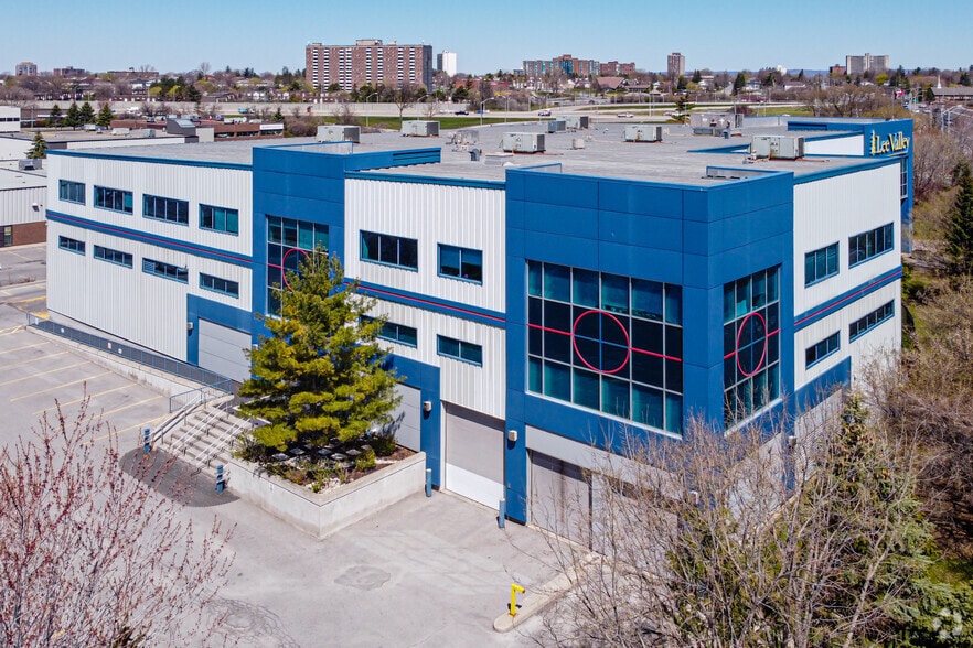 900 Morrison Dr, Ottawa, ON for lease - Building Photo - Image 2 of 2