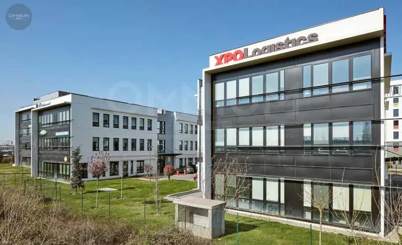 Office in Saint-Priest for lease - Building Photo - Image 1 of 4