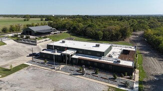 Plus de détails pour 1400 S Gribble St, Sherman, TX - Sports et divertissement à vendre