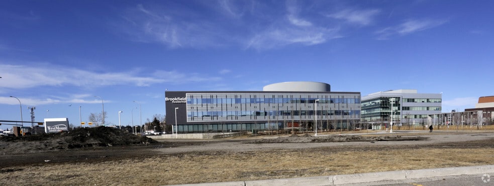 4832 Richard Rd SW, Calgary, AB à louer - Photo du bâtiment - Image 2 de 2