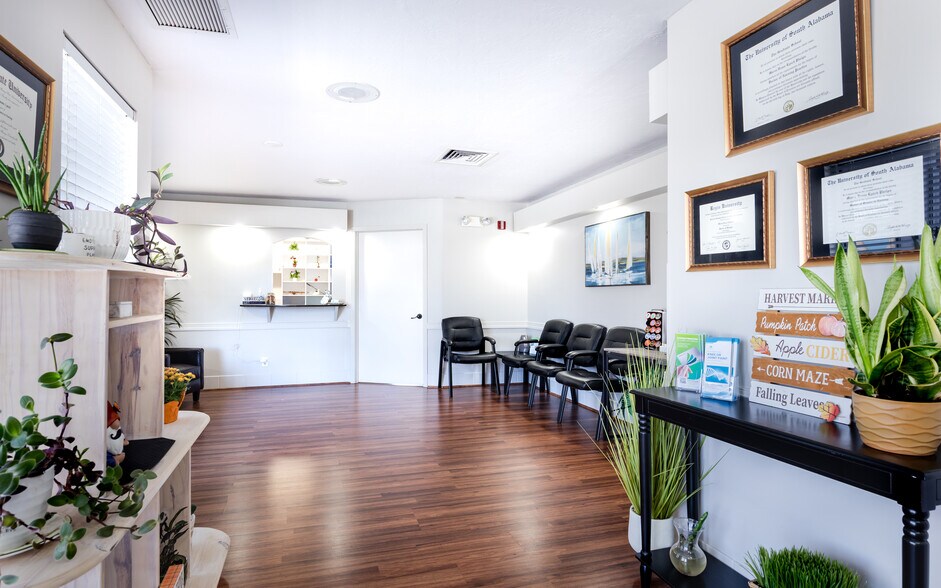 12734 Kenwood Ln, Fort Myers, FL à louer - Photo intérieure - Image 3 de 26