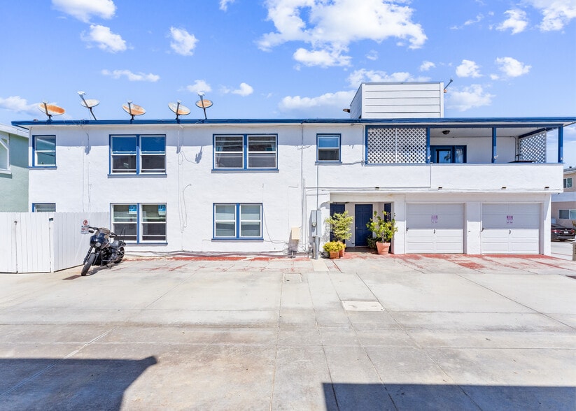 1701-1703 W Balboa Blvd, Newport Beach, CA à vendre - Photo du bâtiment - Image 3 de 10