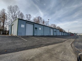 Plus de détails pour 5644 Shattalon Dr, Winston-Salem, NC - Industriel à louer