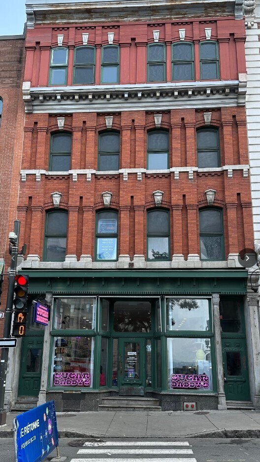 1145-1149 Rue Saint-Jean, Québec, QC for sale Primary Photo- Image 1 of 1
