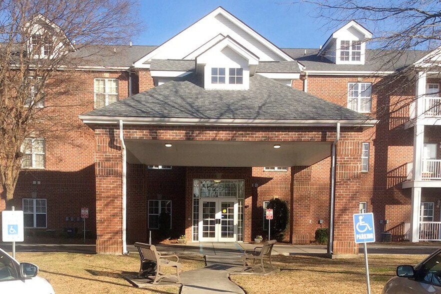 105 S Sumter St, Sumter, SC à vendre - Photo du bâtiment - Image 2 de 18