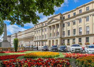 Plus de détails pour 53-77 Promenade, Cheltenham - Bureau à vendre