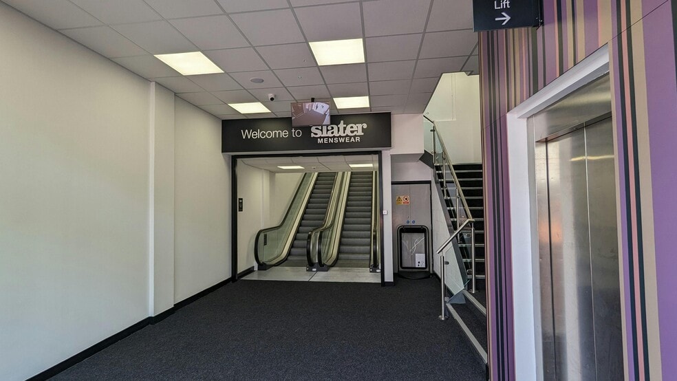 90-93 Broad St, Reading for lease - Interior Photo - Image 2 of 6