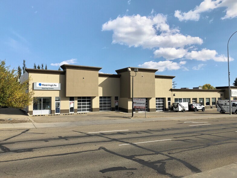 5610-5620 48 Av, Camrose, AB à louer - Photo principale - Image 1 de 3