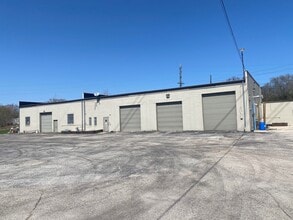 6333 N Teutonia Ave, Milwaukee, WI for lease Interior Photo- Image 1 of 8