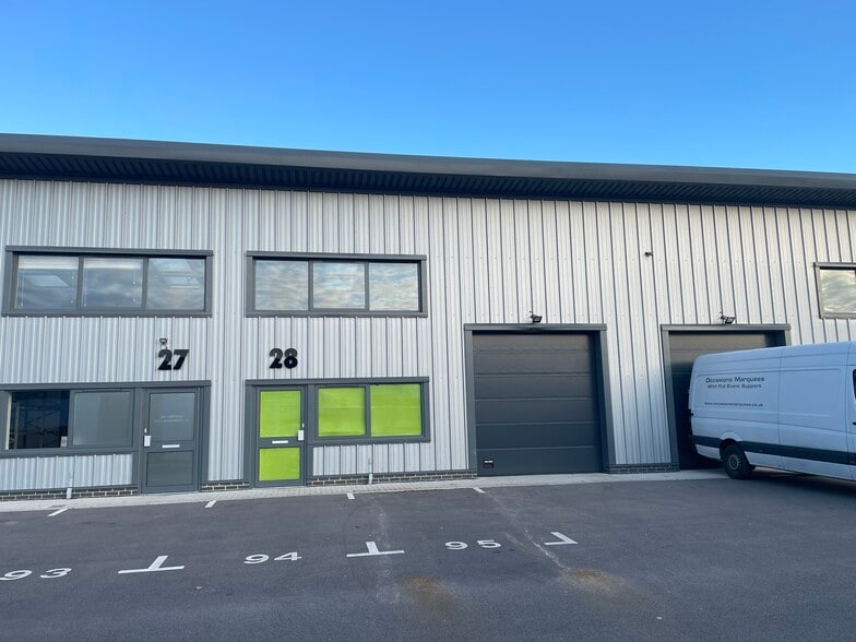 Rhodes Moorhouse Way, Salisbury for lease - Building Photo - Image 2 of 6