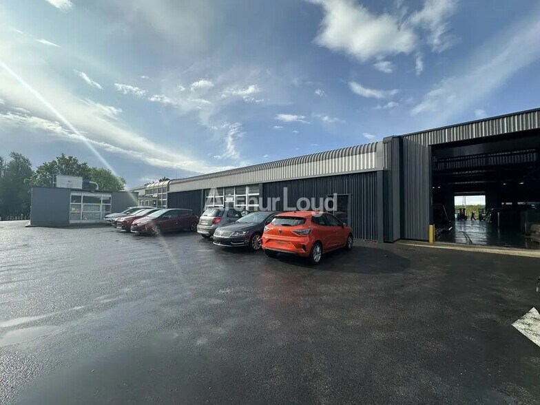 Flex in Reims for lease - Building Photo - Image 2 of 10