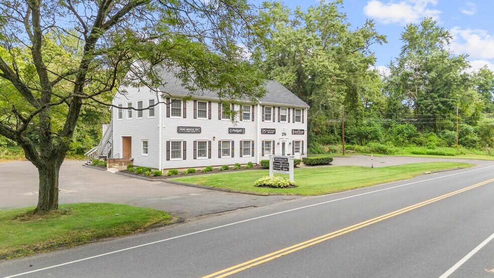 276 Main St, Farmington, CT à vendre - Photo du bâtiment - Image 2 de 46