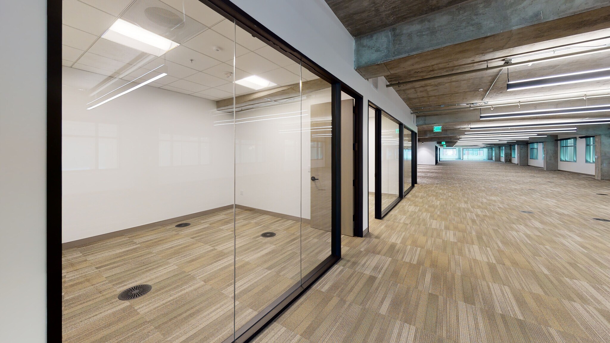 153 Townsend St, San Francisco, CA for lease Interior Photo- Image 1 of 4