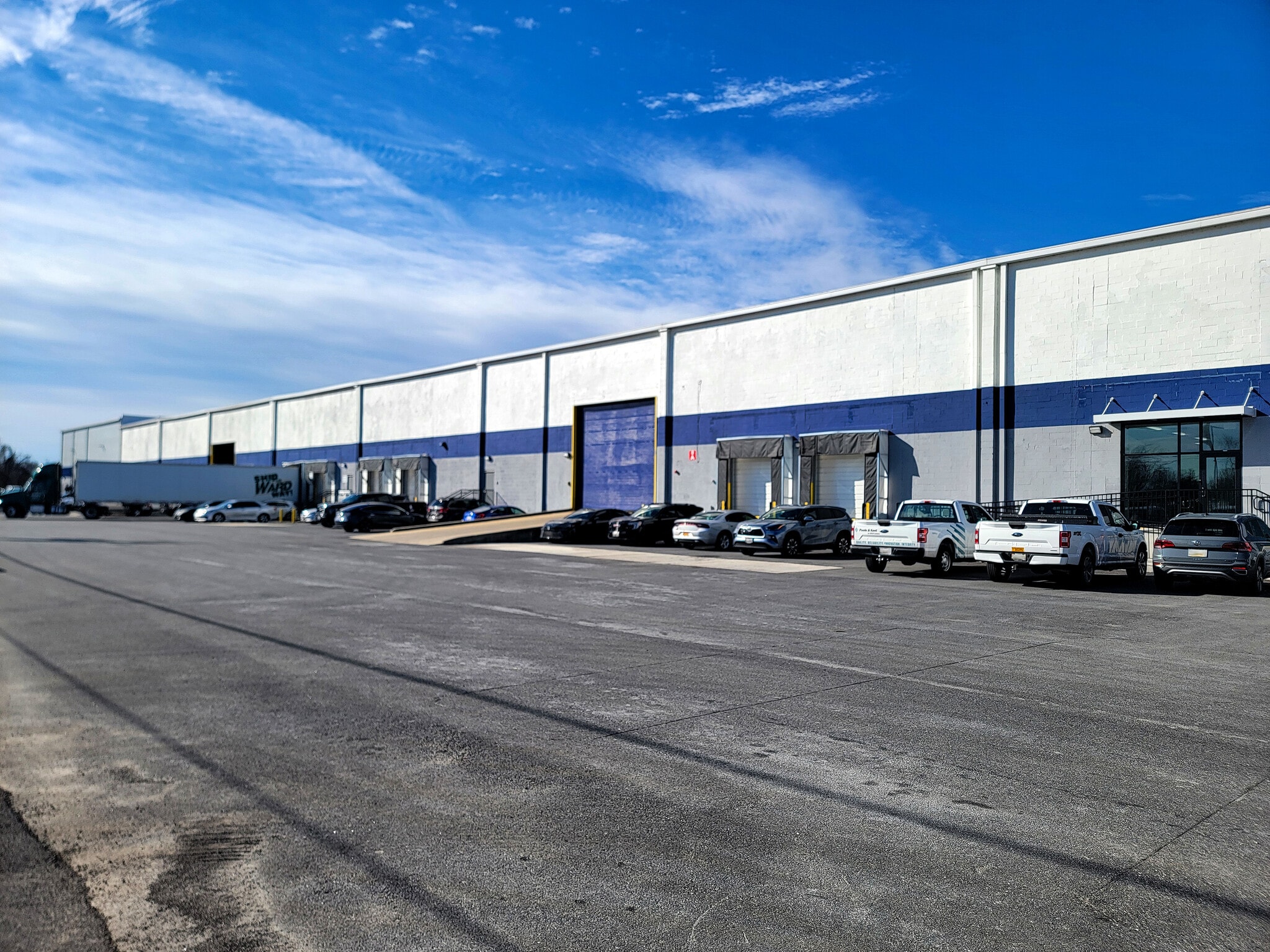 4625 Hollins Ferry Rd, Halethorpe, MD for lease Building Photo- Image 1 of 17