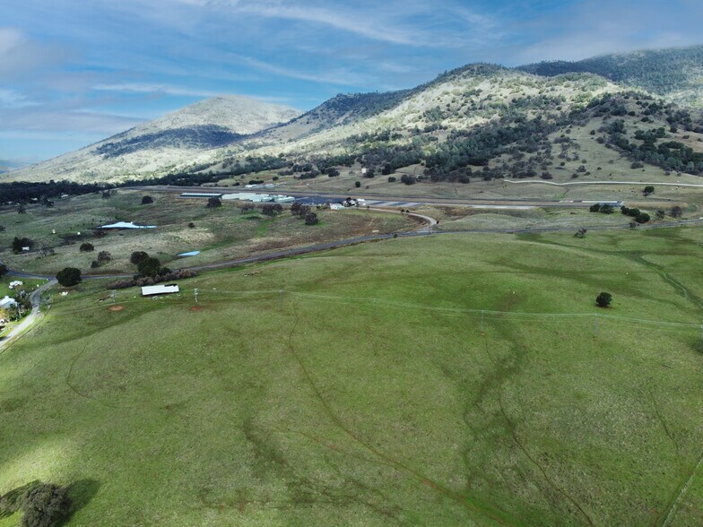 5877 State 49 hwy, Mariposa, CA for sale - Building Photo - Image 2 of 19