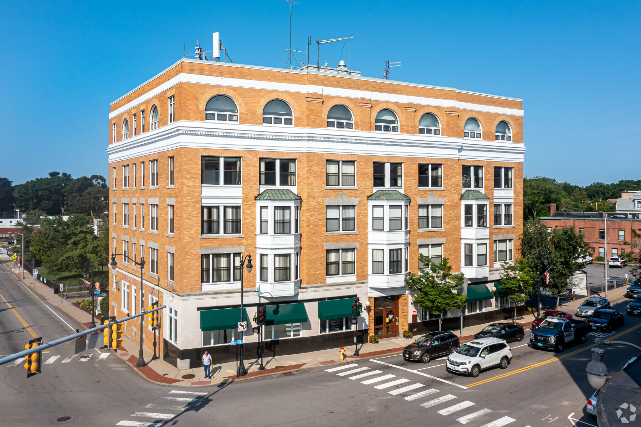 8 N Main St, Attleboro, MA à vendre Photo principale- Image 1 de 1