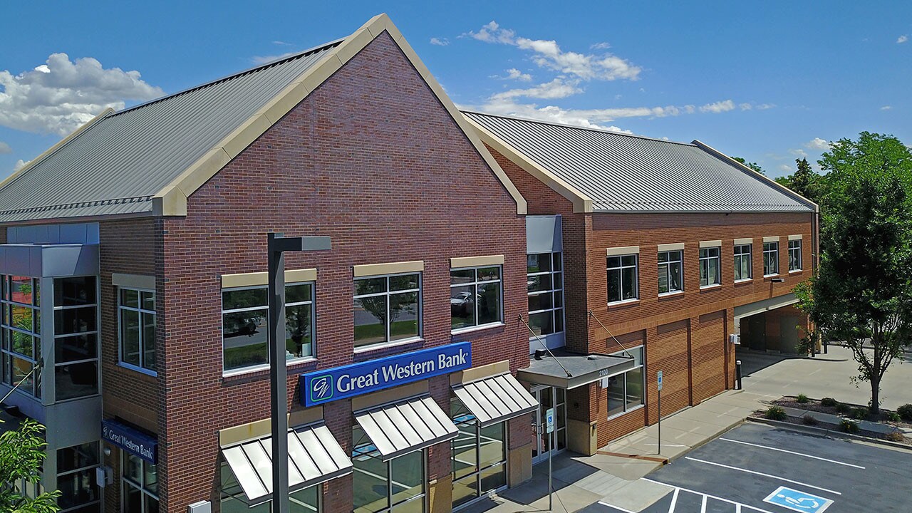 2100 Main St, Longmont, CO for lease Building Photo- Image 1 of 12