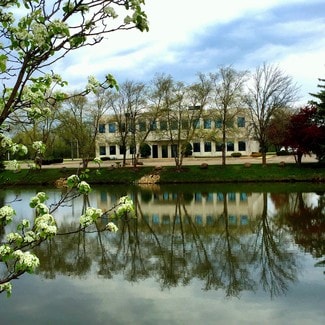 More details for 31W001 North Ave, West Chicago, IL - Coworking for Lease