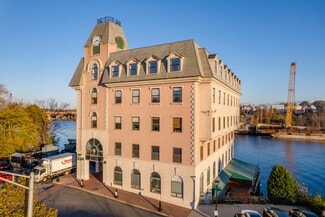 Plus de détails pour 4 Richmond Sq, Providence, RI - Bureau à louer